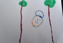 tra gli alberi